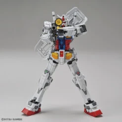 BANDAI 1/144 RX-78F00 Gundam & G-Dock -Bandai Boutique 144 rx 78f00 and g dock 3