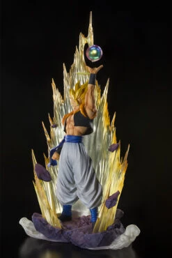 BANDAI DBZ FIGUARTS ZERO SUPER SAIYAN GOGETA FUSION REBORN 28cm -Bandai Boutique 73117c