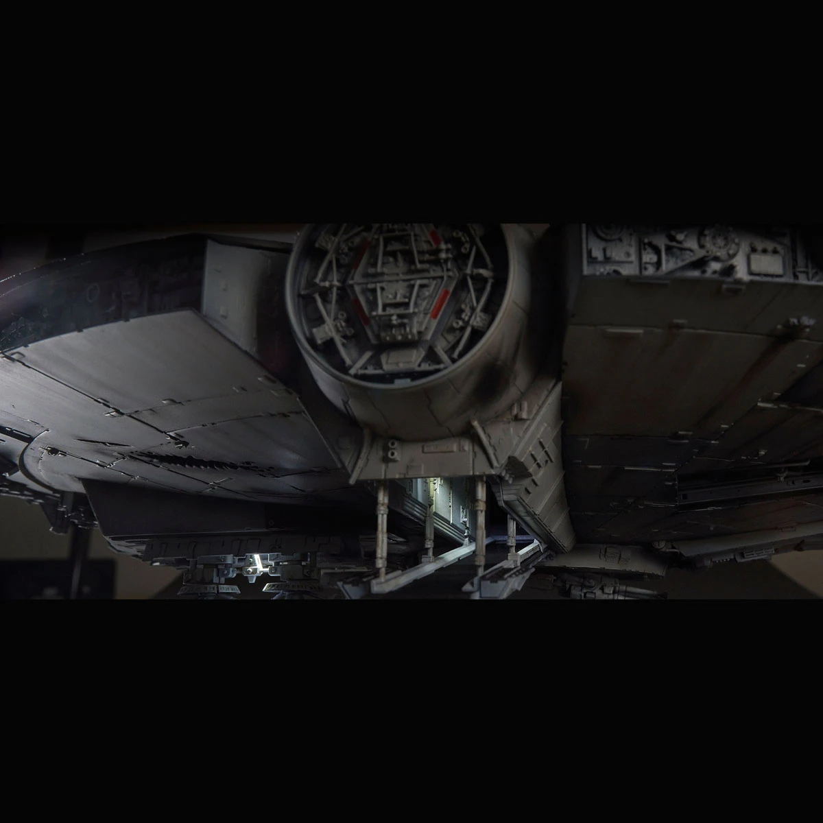 BANDAI SW63298 PG MILLENNIUM FALCON MOD KIT 1/72 10 BANDAI SW63298 PG MILLENNIUM FALCON MOD KIT 1/72 – Image 8